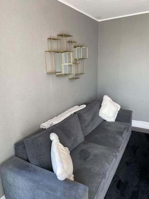 Appartement Familial Wifi Netflix Amazon Prime Saint-Cyr-lʼÉcole エクステリア 写真